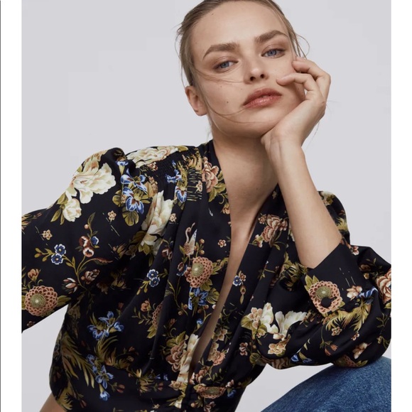 Zara Ruched Crop Top - Picture 2 of 6